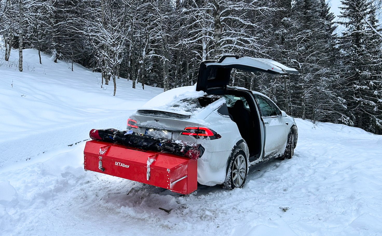 Car storage boxes for skis and sports gear - IXTAbox